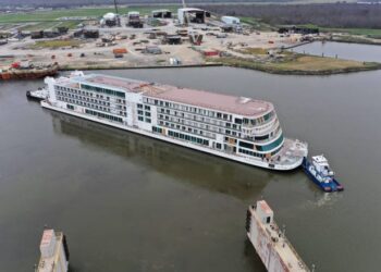 Viking Mississippi delays maiden voyage; Burlington docking postponed
