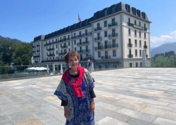 Becoming the First Filipino to Travel the World at Age 77