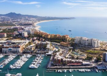 Los Cabos Set To End Year With Record-Breaking Visitor Growth