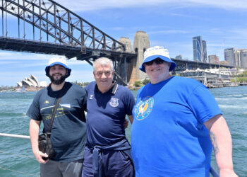 Evertonians Enjoy Sydney Boat Cruise
