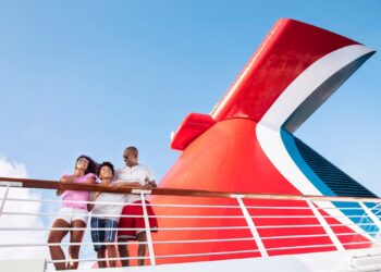 Carnival Breakfast Honors Grand Bahama Leaders