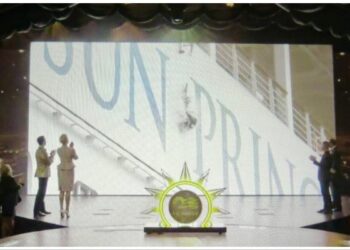 Hannah Waddington names Sun Princess – Chris Cruises