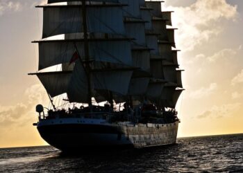 Star Clippers Installs Starlink Across Entire Fleet – Chris Cruises